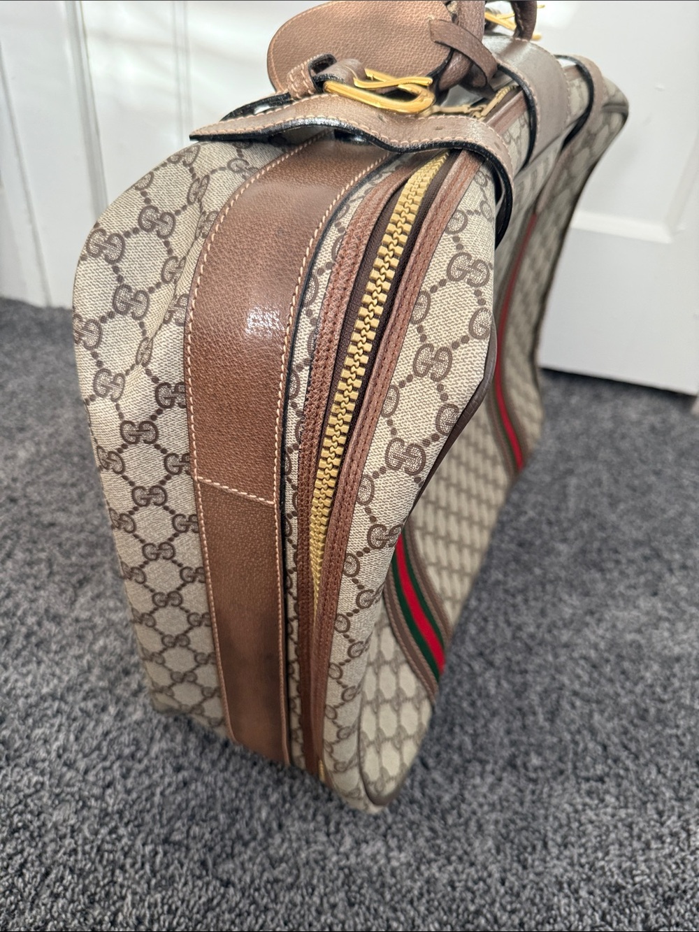 Authentic Gucci Monogram Suitcase Trunk Luggage Brown Gg Supreme Canvas - Picture 4 of 9